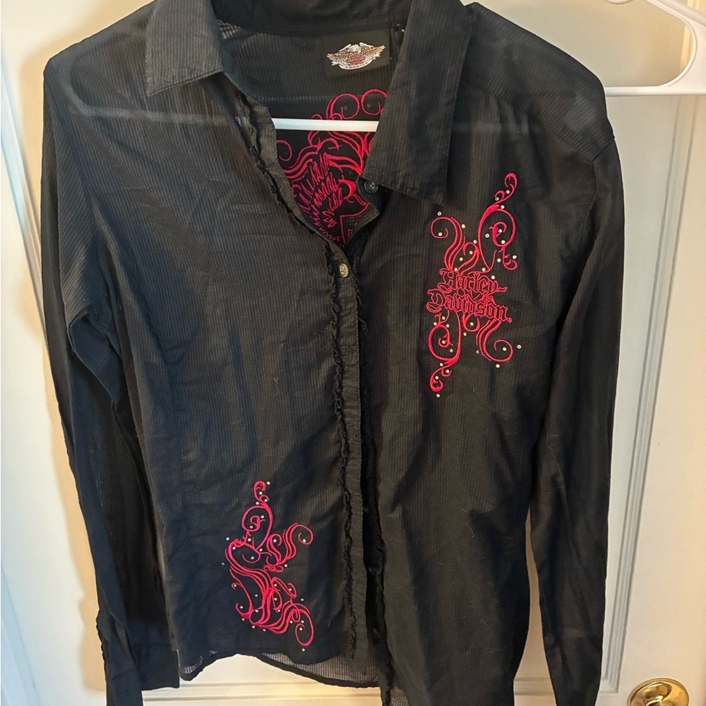 Harley-Davidson Black Shirt with Vibrant Red Design